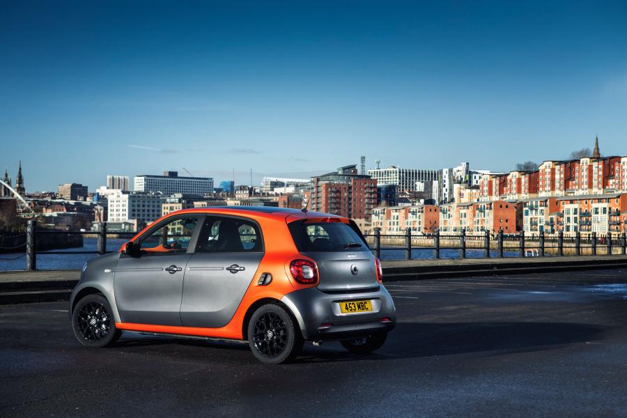  Smart ForFour Edition 1 2015 года  (UK) (фото 2 из 19)